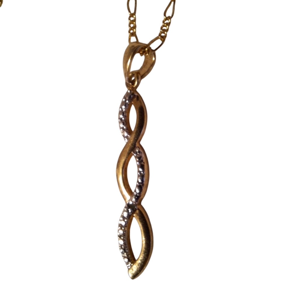 Tiny Elegant Gold Plated Necklace Elongated Pendant 1/20th 14th CARAT PLATED